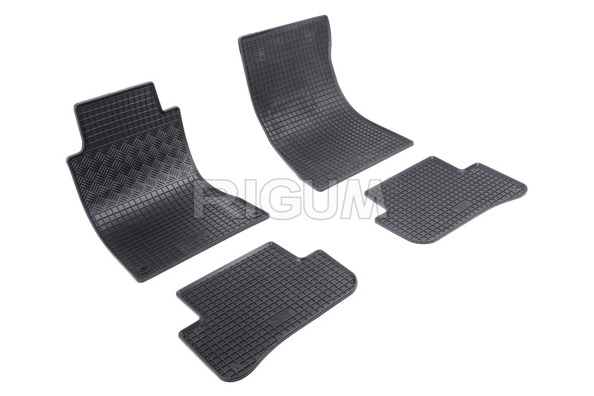 Rigum Merkkikohtainen Kumimattosarja Mercedes-Benz C-srj. W203 Vm. 2000-2007