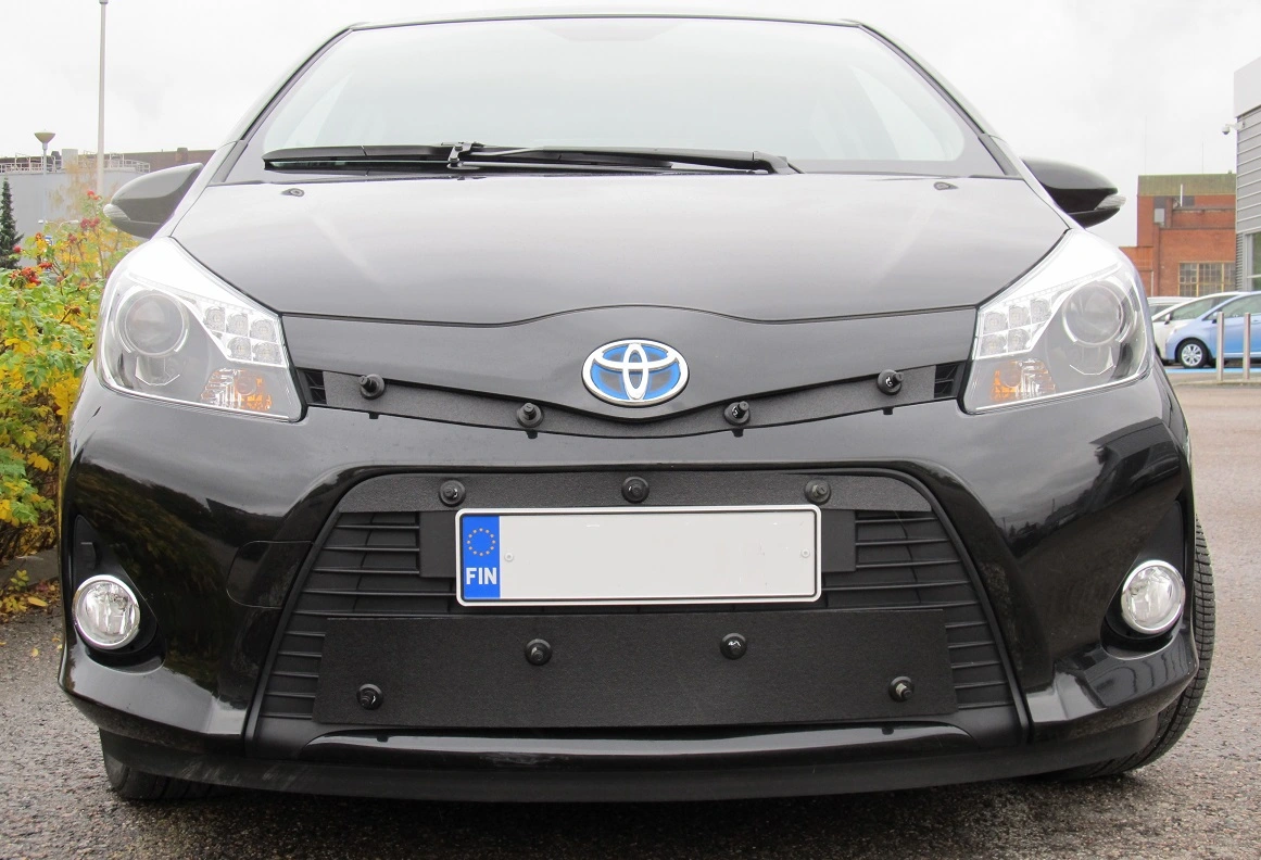 Tammer-Suoja Toyota Yaris Hybrid Vm. 2013-2014