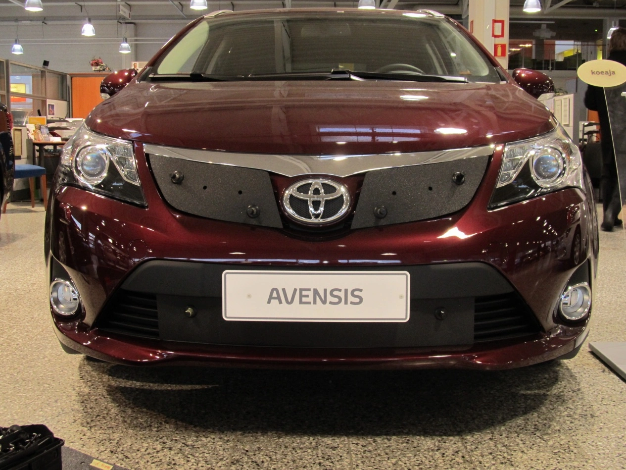 Tammer-Suoja Toyota Avensis Vm. 2012-06/2015