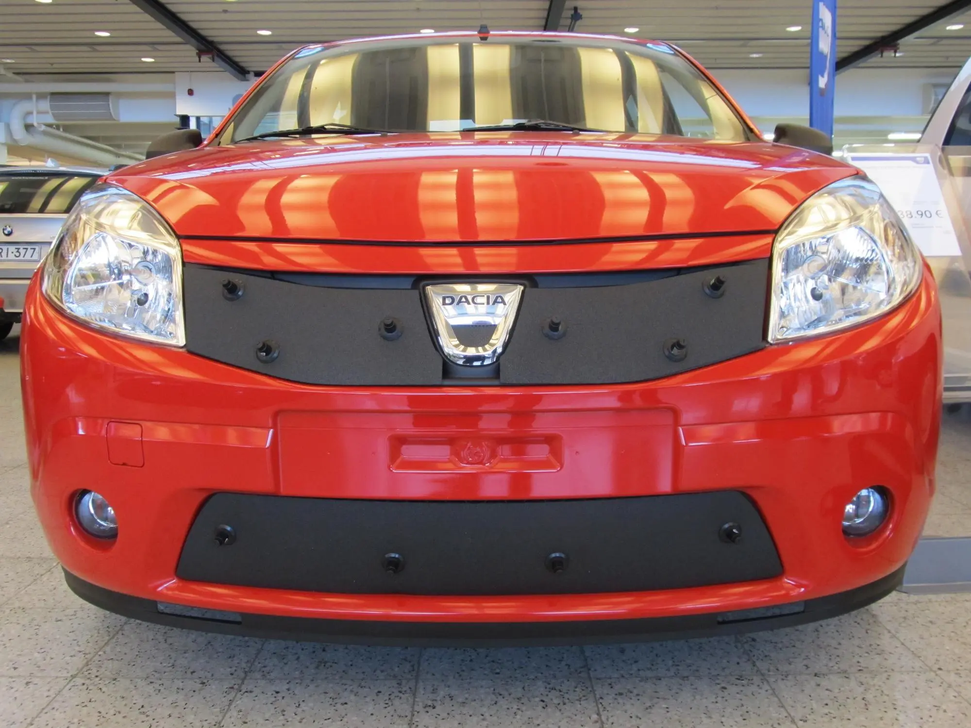 Tammer-Suoja Dacia Sandero Vm. 2010-2012