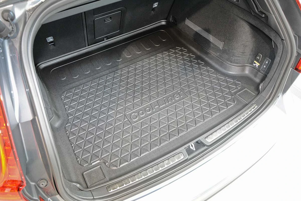 Aristar Volvo V60 II Sport Combi + V60 II Cross Country Vm. 07/2018- (Ei Sovi BiFuel / T6 Twin Engine) - Image 4